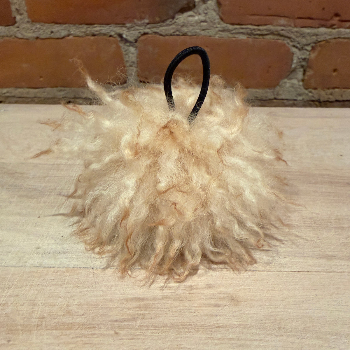 Light Gold Lamb Chunky Hat Pom, 3 Inch