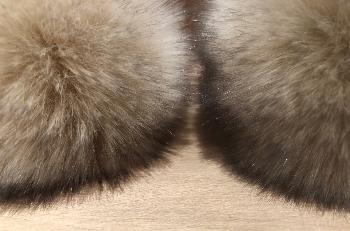 Black Fleck Beige Pom, 3 Inch