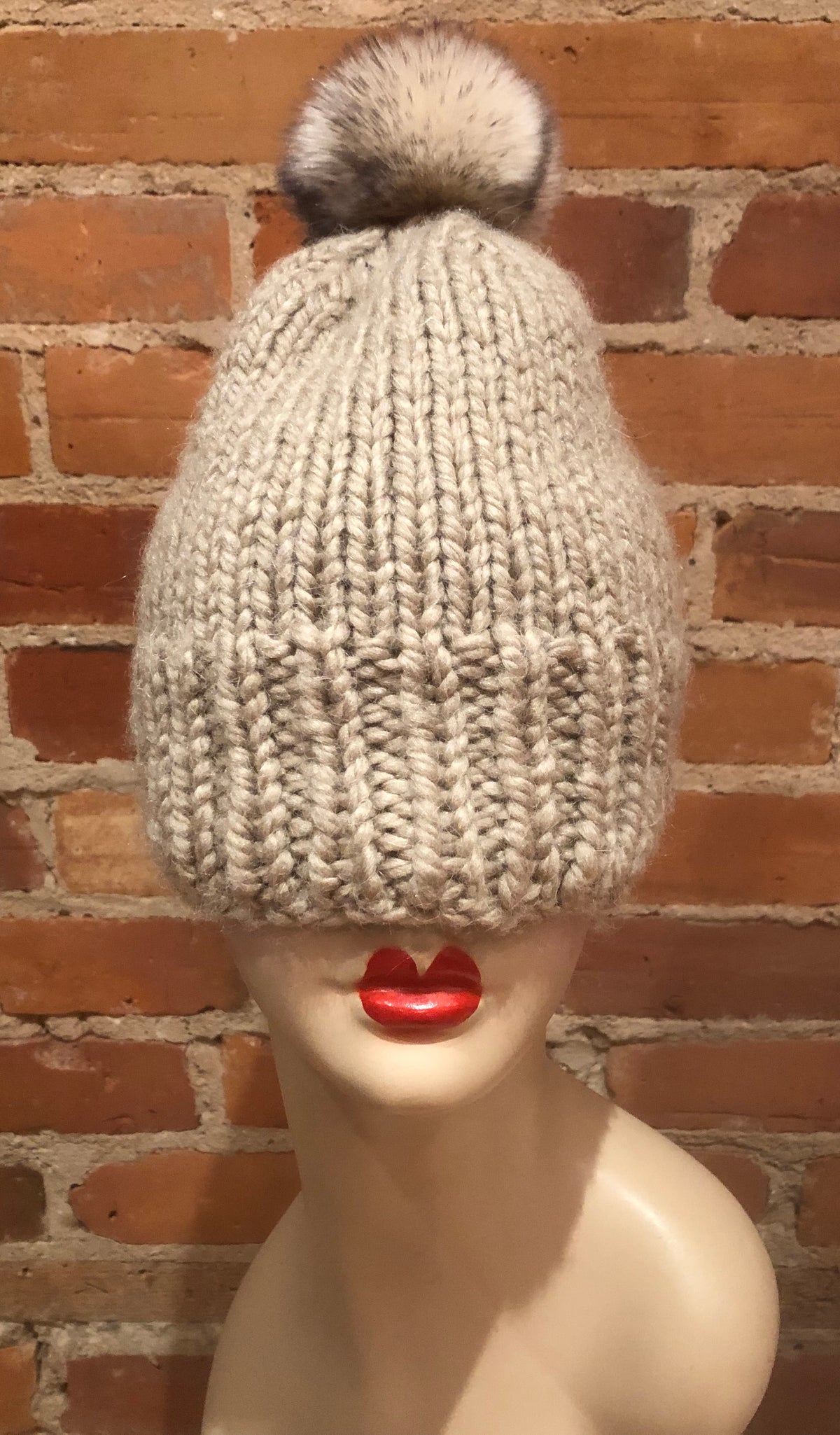 Black Fleck Beige Pom, 3 Inch