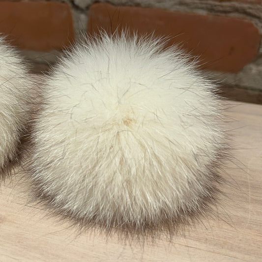 Small Ivory White Natural Blue Fox Pom Pom for Baby's Knit Hat