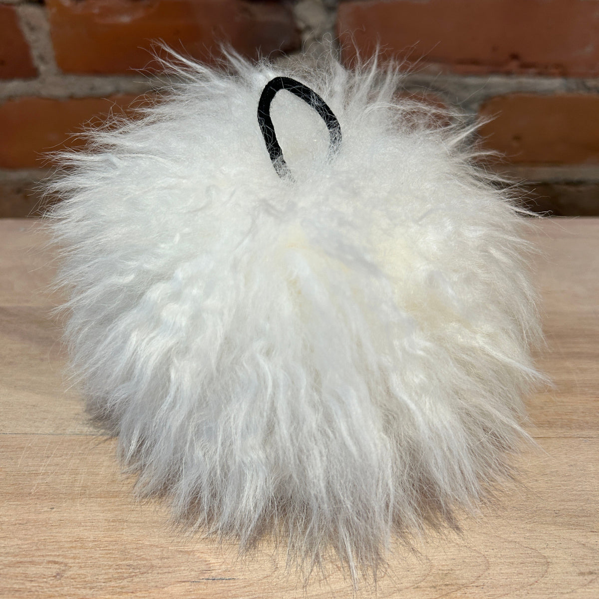 White Lamb Pom, 7 Inch